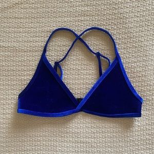 Brand New Royal Velvet Hoaka Bikini Top M Medium